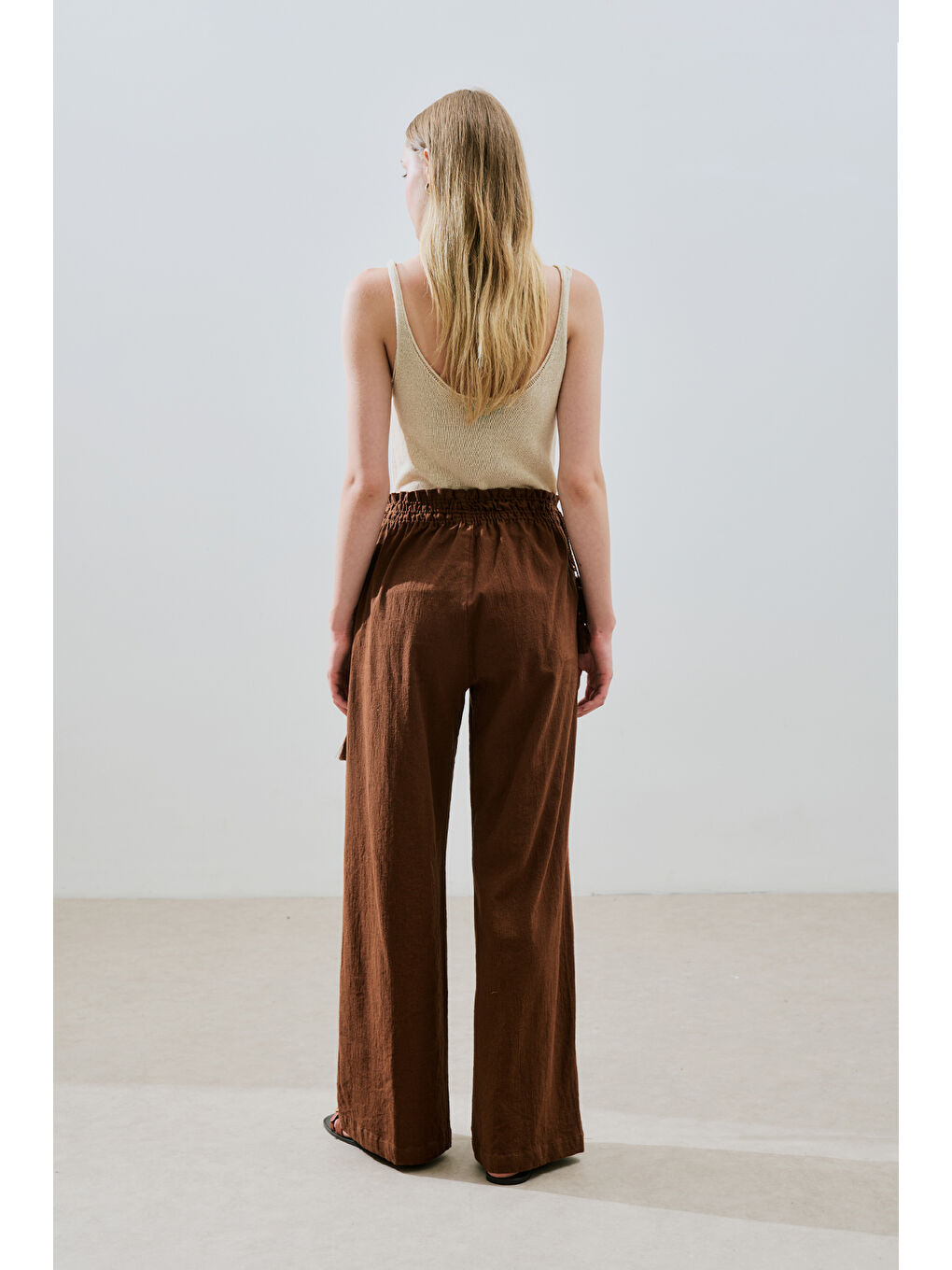 Dokulu Bağlamalı Pantolon Kahverengi-5
