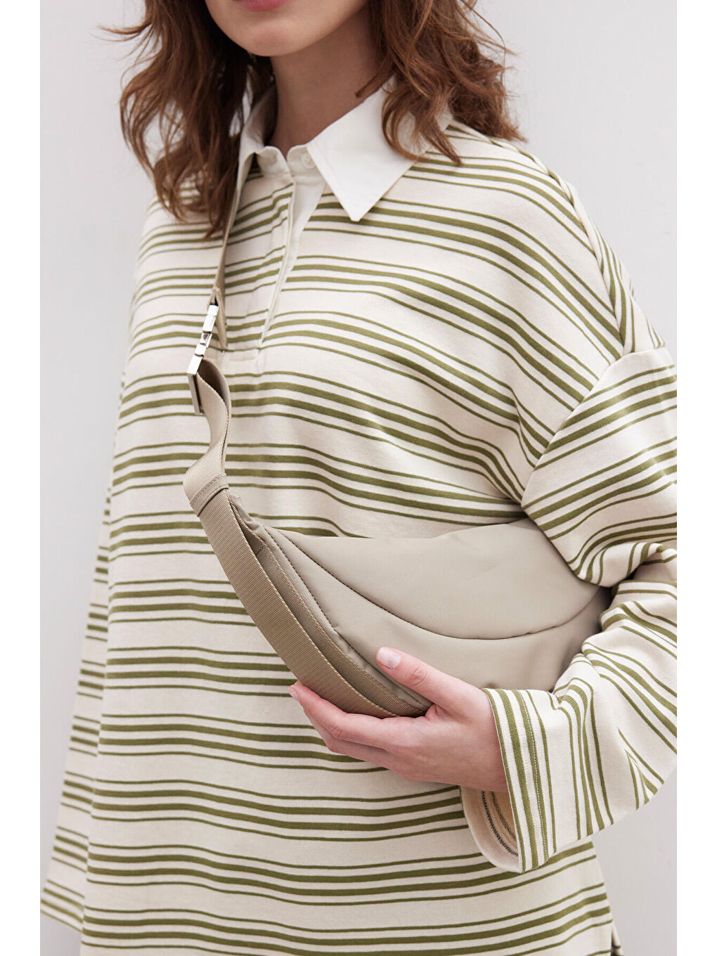 Bej Lexa Metal Tokalı Çapraz Çanta Kum-5