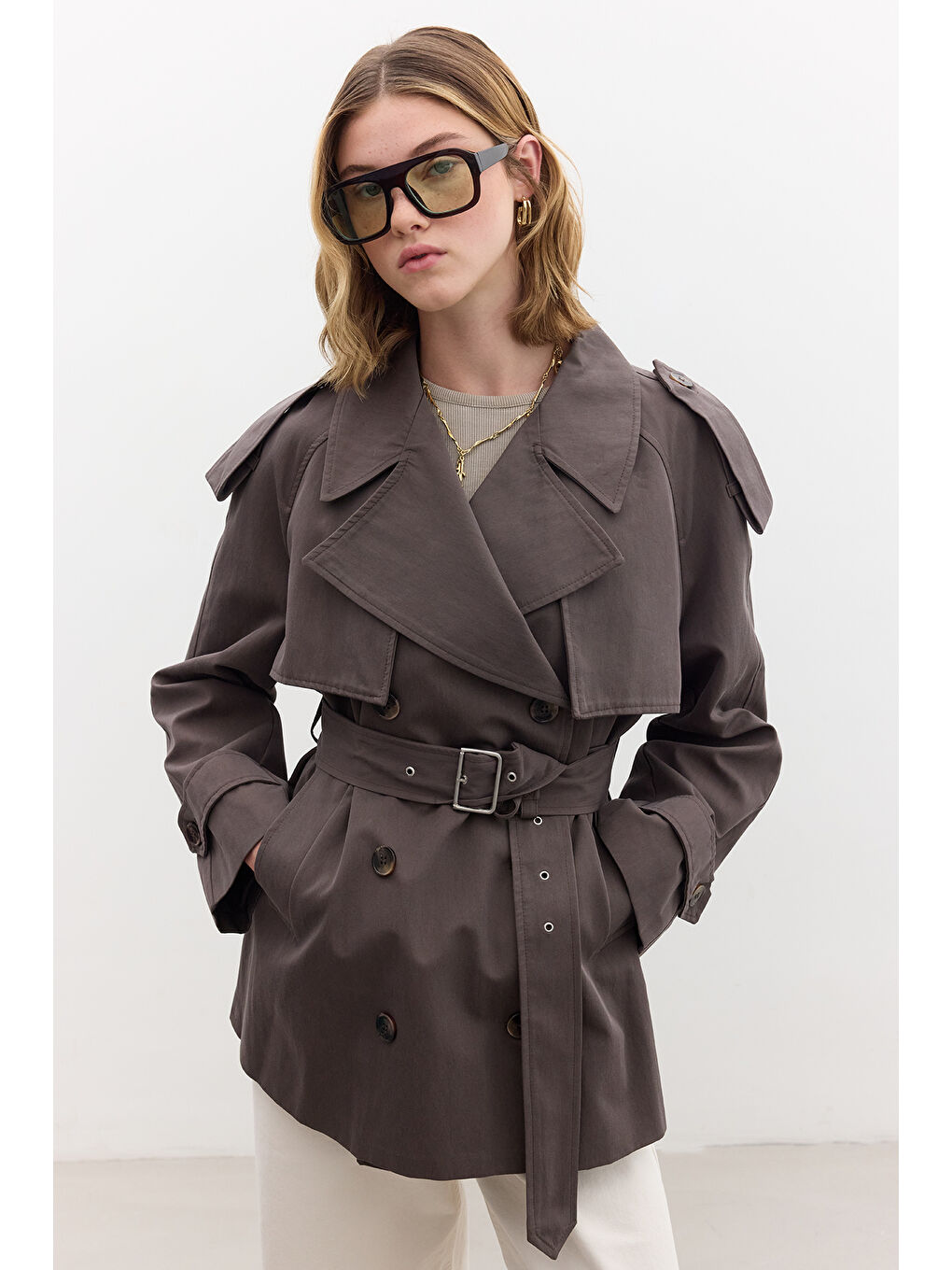 Bej Kruvaze Kesim Kısa Trençkot Vizon-2