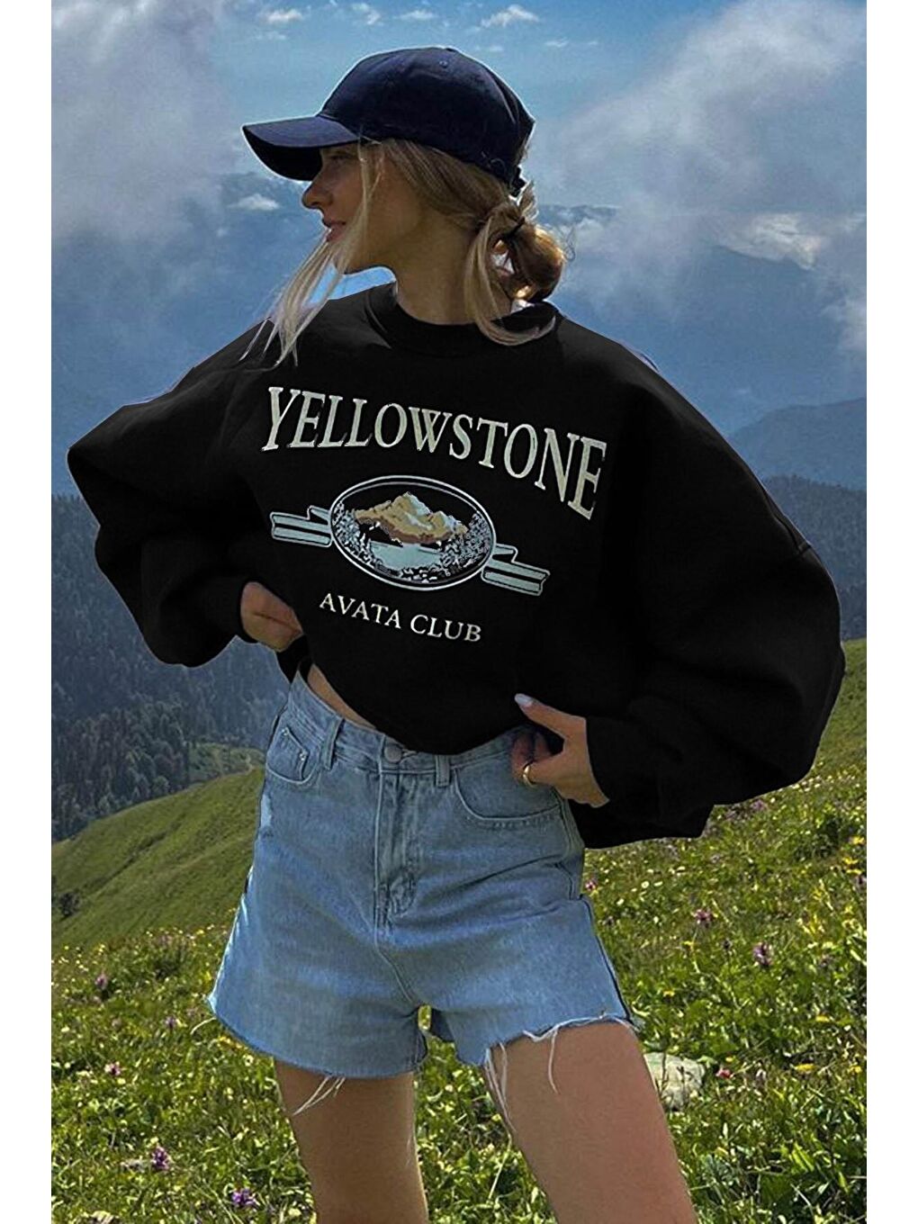 Siyah Bisiklet Yaka Baskılı Sweatshirt MG1571