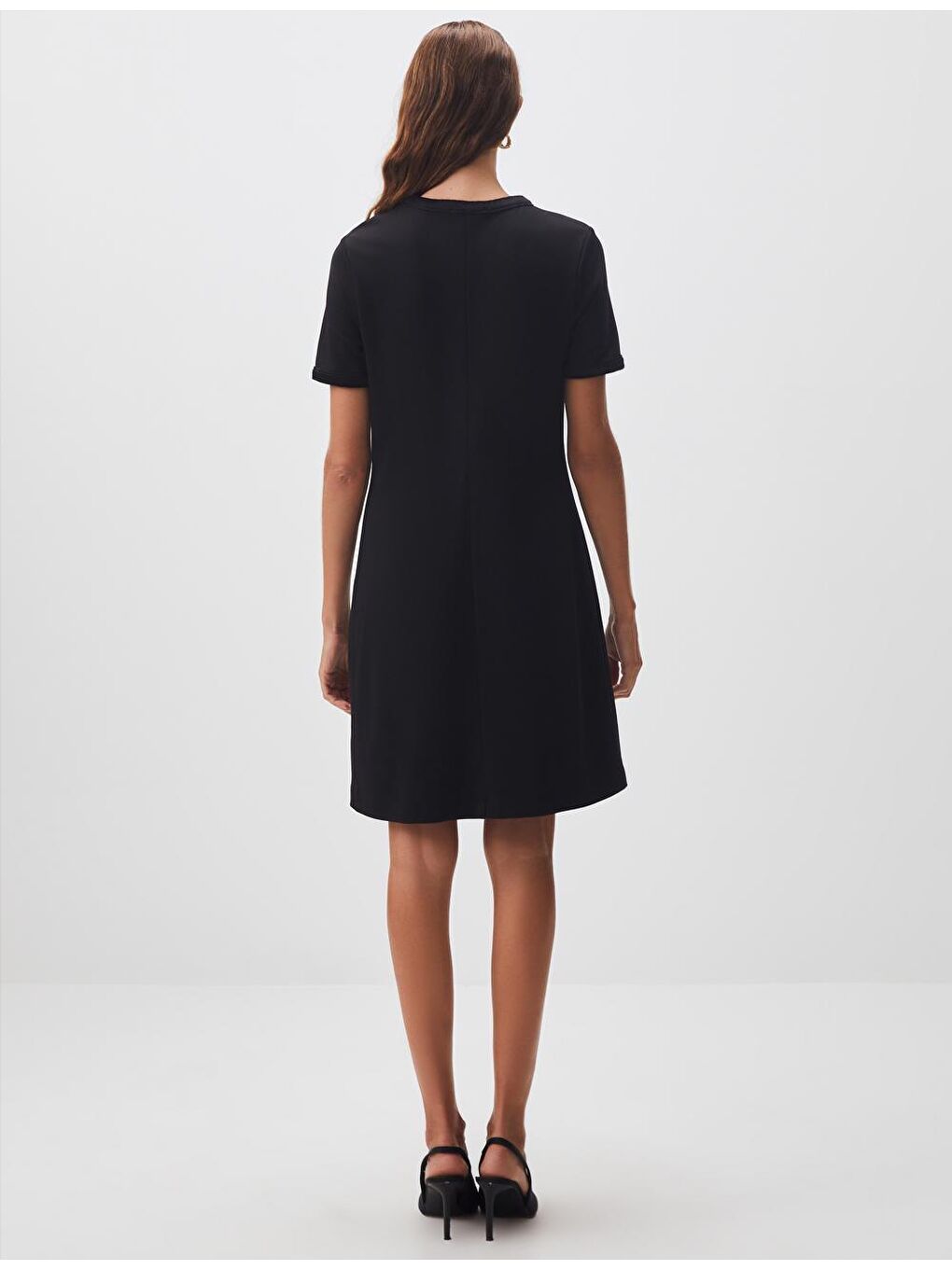 Siyah Bisiklet Yaka Kısa Kollu Basic Mini Elbise-5