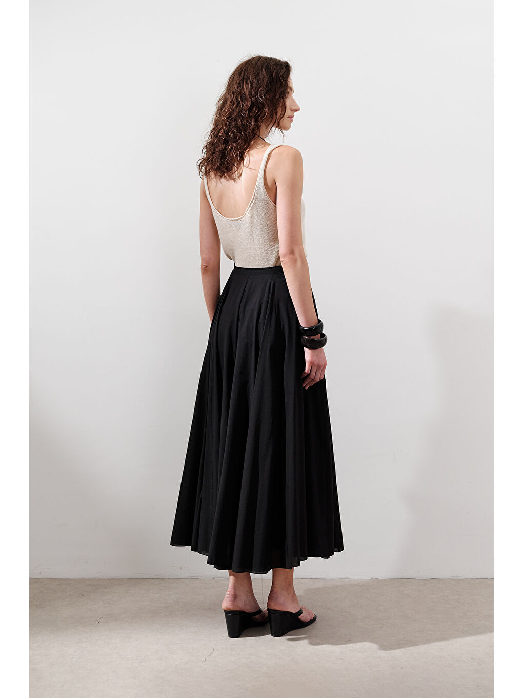 Parçalı Geniş Pamuklu Etek Siyah-5