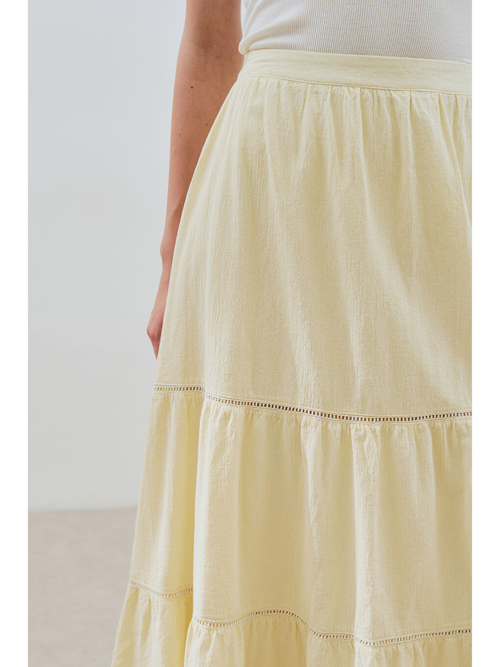 Dokulu İşlemeli Katlı Uzun Etek Sarı-5