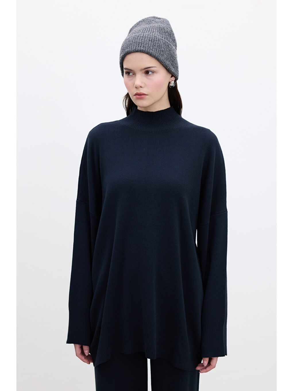 Oversize Yüksek Yaka Kazak Lacivert-2