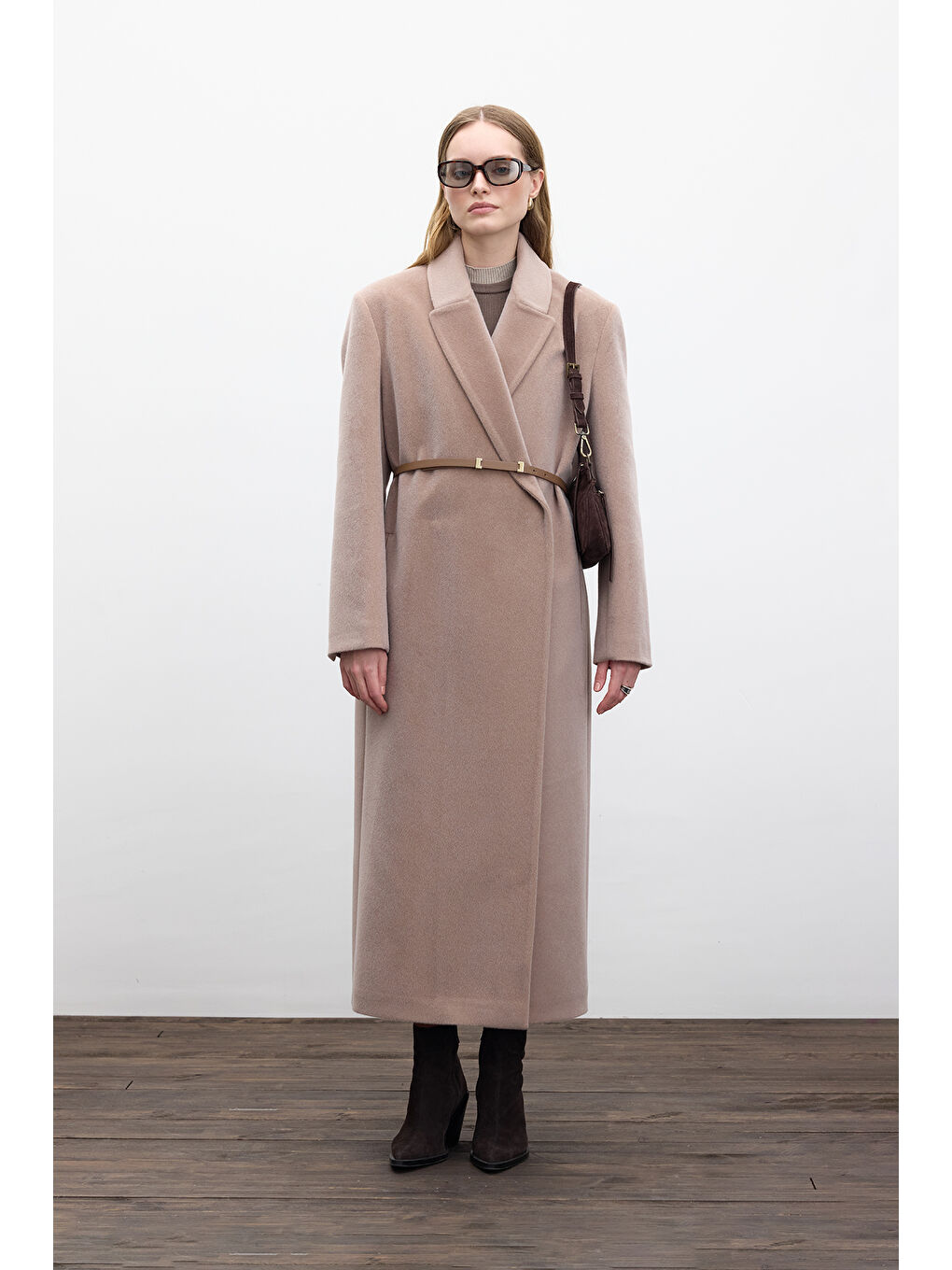 Bej Kemerli Uzun Kaşe Kaban Vizon-1