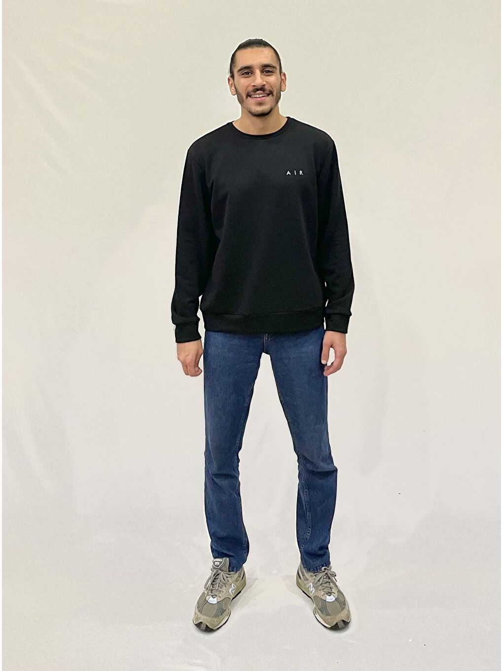 Süperlife Siyah Erkek Bisiklet Yaka Rahat Kalıp 3 iplik Kalın AİR Nakışlı Sweatshirt SPR24SW33