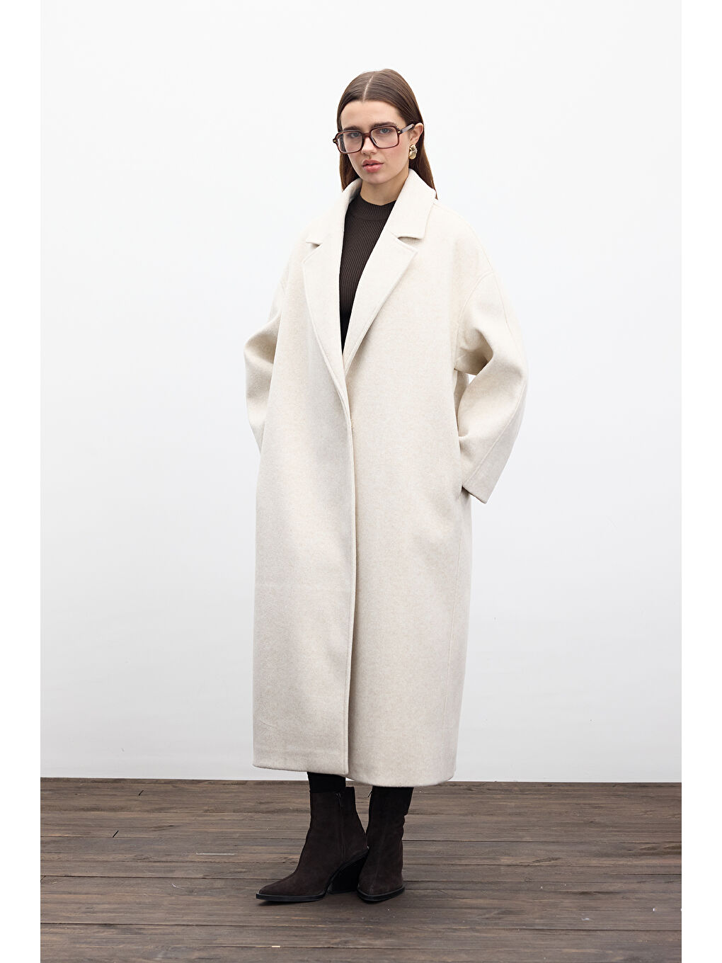 Düz Kapama Kaşe Kaban Bej-1