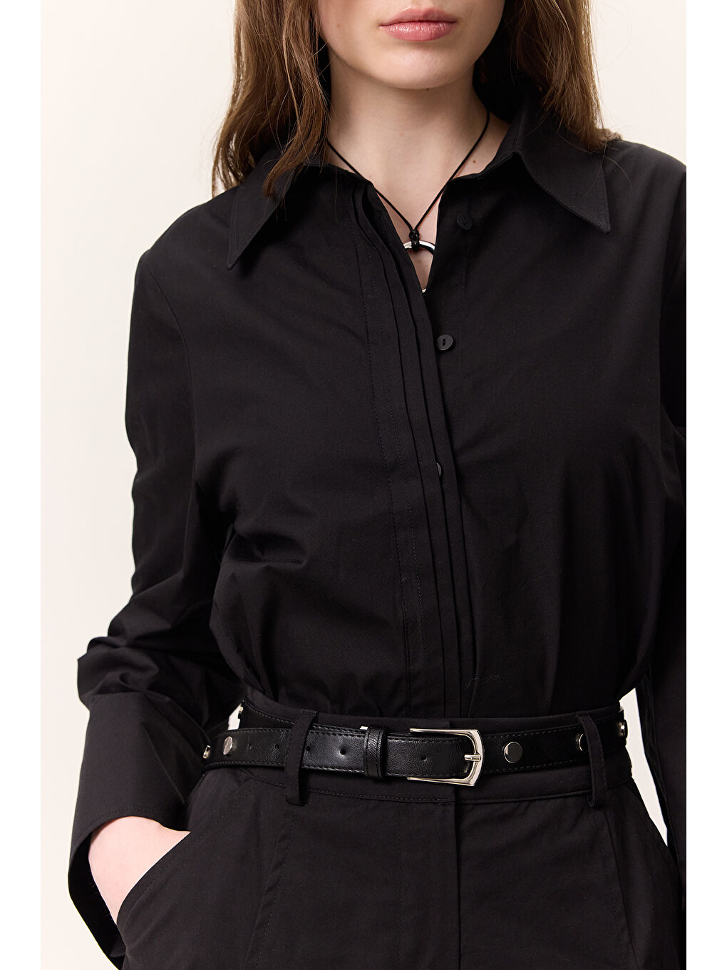 Nervür Detaylı Fit Gömlek Siyah-1