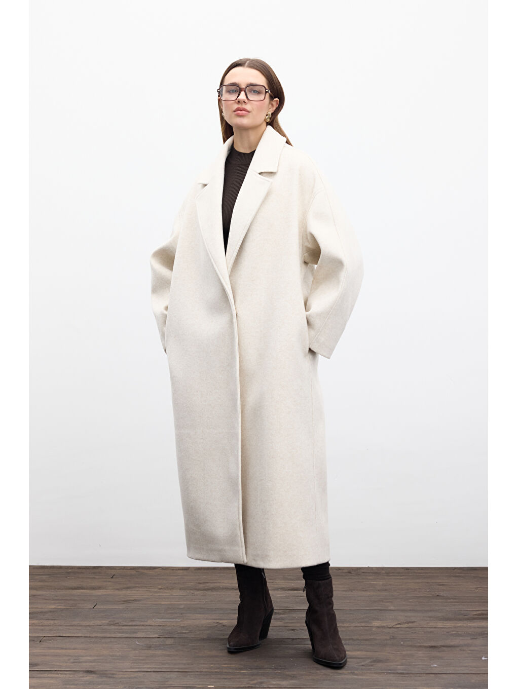 Düz Kapama Kaşe Kaban Bej-3