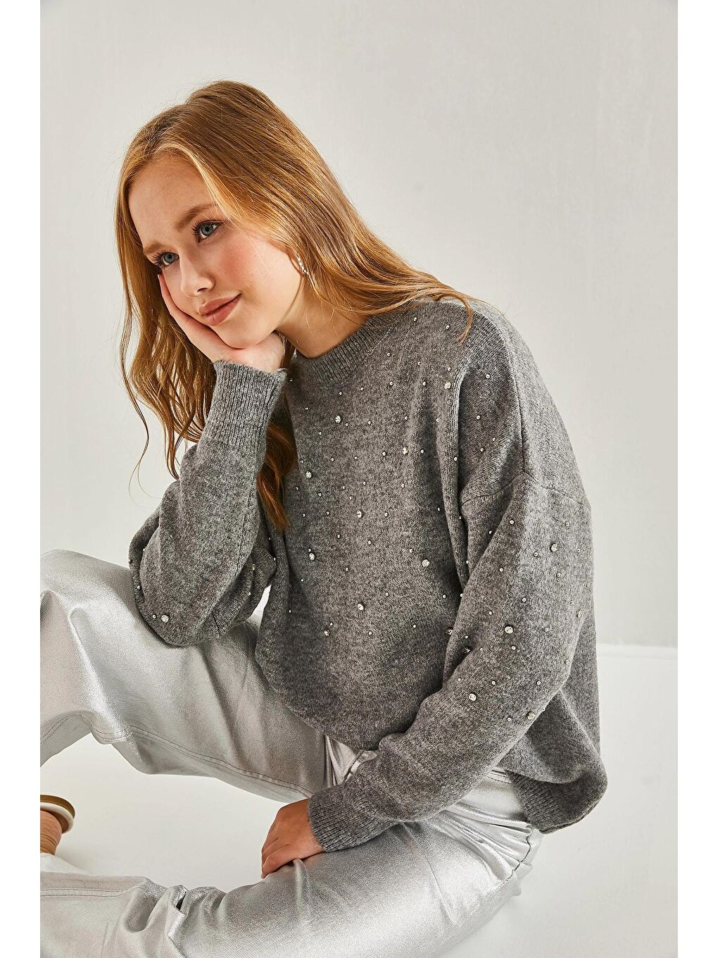 Gri Kadın Taş İşlemeli Triko Kazak-4