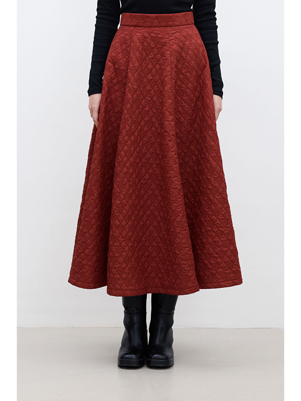 Kapitone Geniş Etek Bordo-5