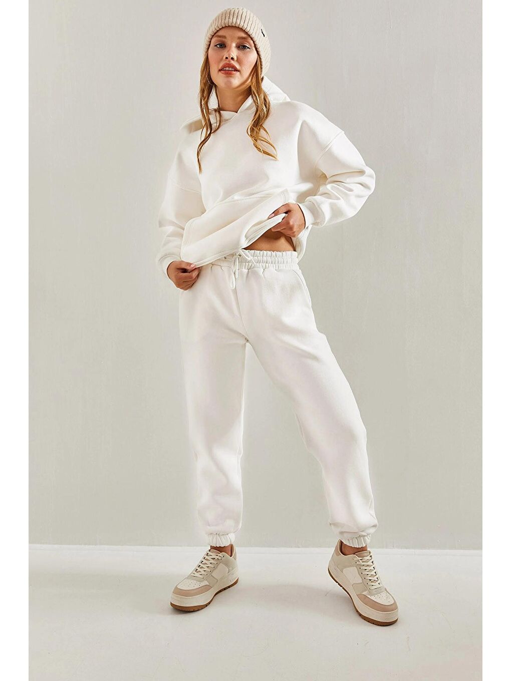 Beyaz Kadın Üç İplik Şardonlu Eşofman Takımı-1