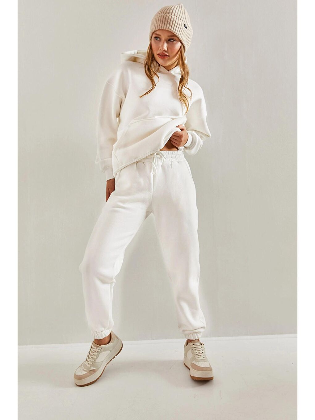 Beyaz Kadın Üç İplik Şardonlu Eşofman Takımı-2