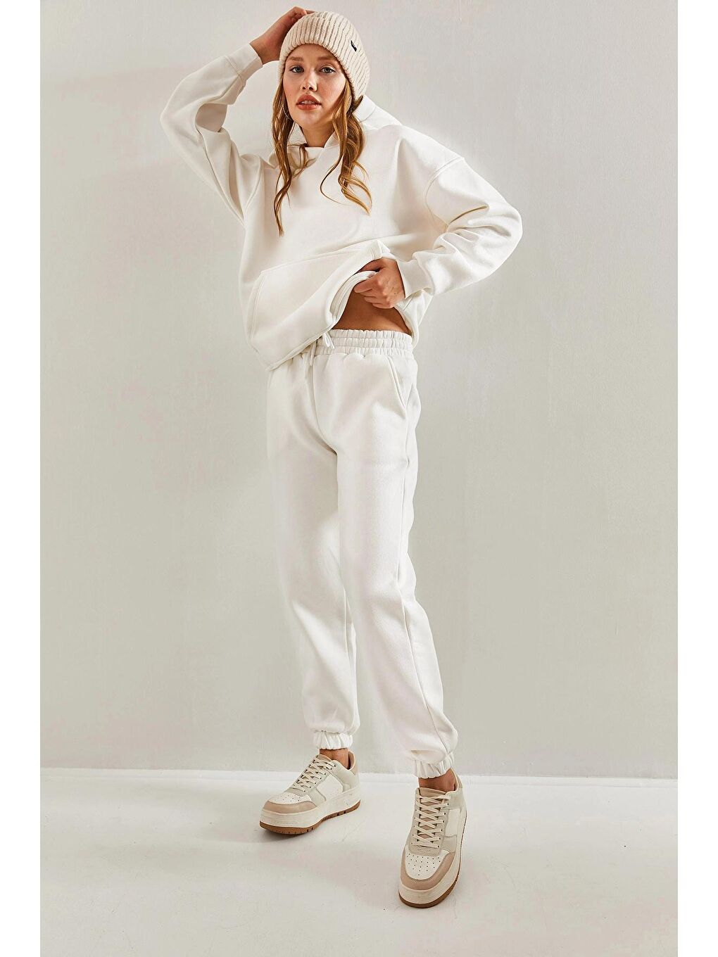 Beyaz Kadın Üç İplik Şardonlu Eşofman Takımı-3