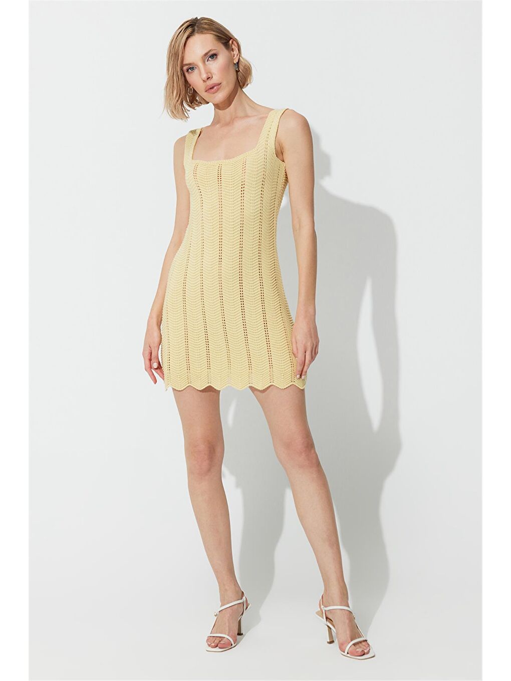 Sarı Kare Yaka Elbise-1