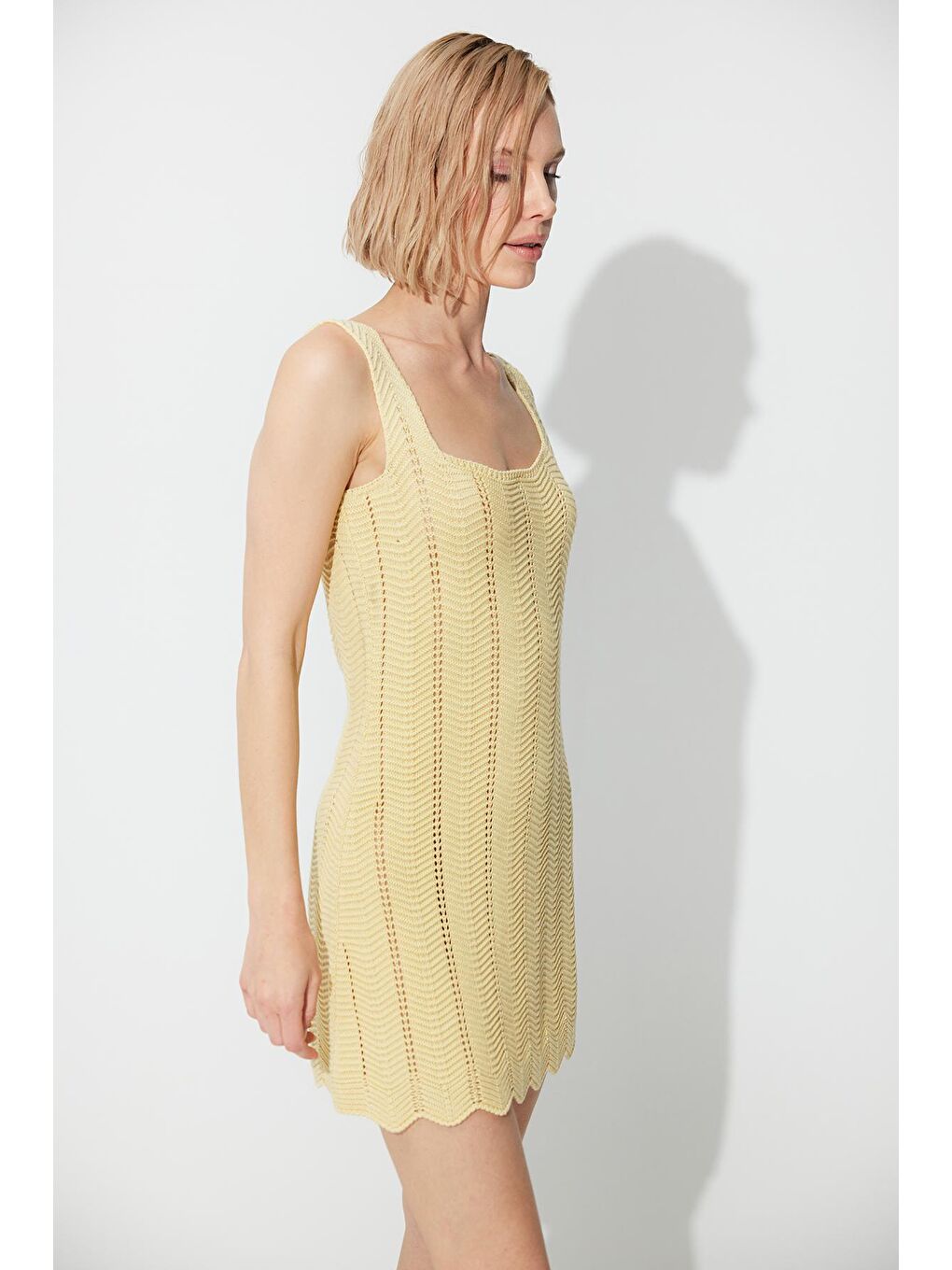 Sarı Kare Yaka Elbise-3