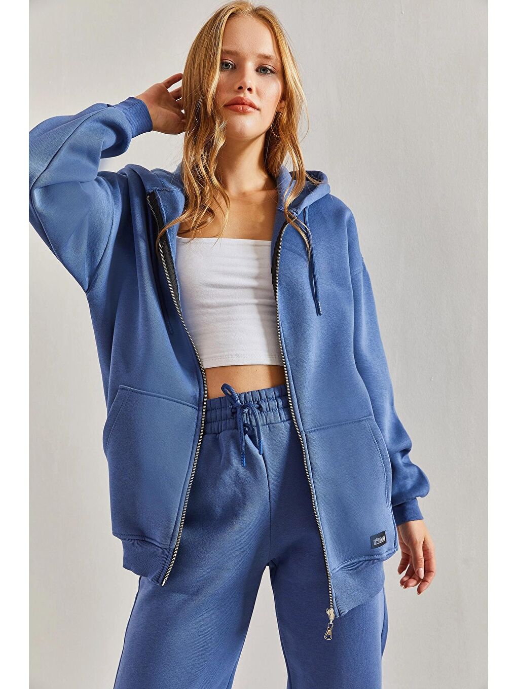 Mavi Kadın Kapüşonlu Üç İplik Cepli Hırka