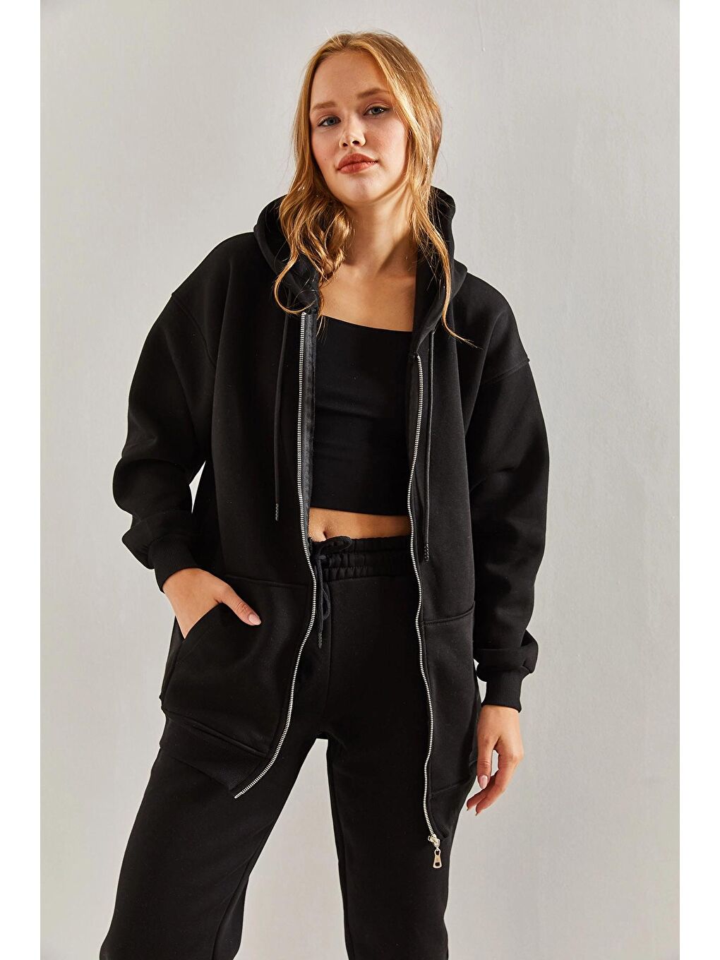 Siyah Kadın Kapüşonlu Üç İplik Cepli Hırka-3