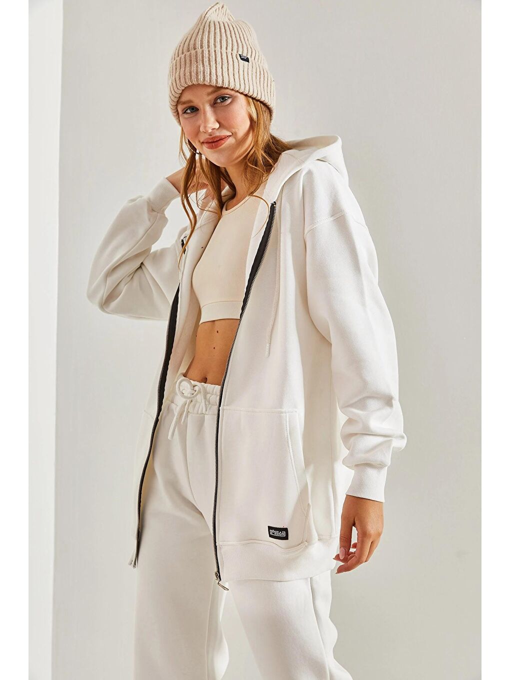 Beyaz Kadın Kapüşonlu Üç İplik Cepli Hırka-2