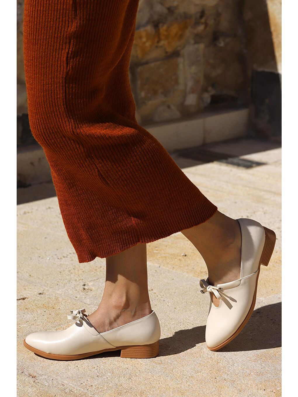 Bej Cilt Günlük Anatomik Kadın Günlük Babet Ayakkabı 8328-101-1