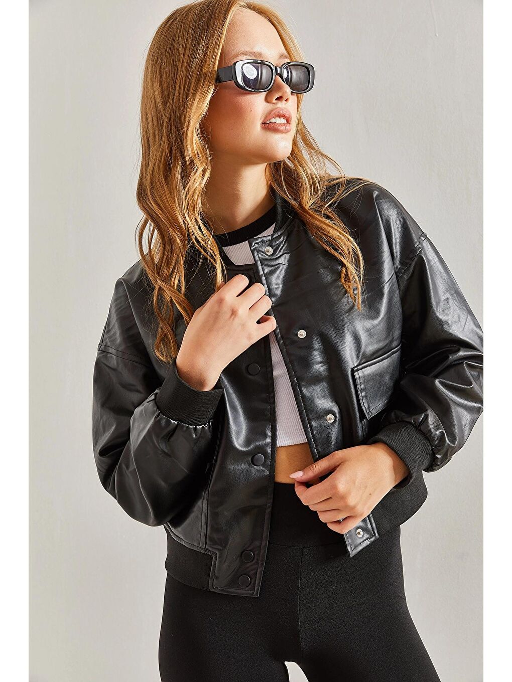 Siyah Kadın Çift Cepli Bomber Kumaş Deri Ceket