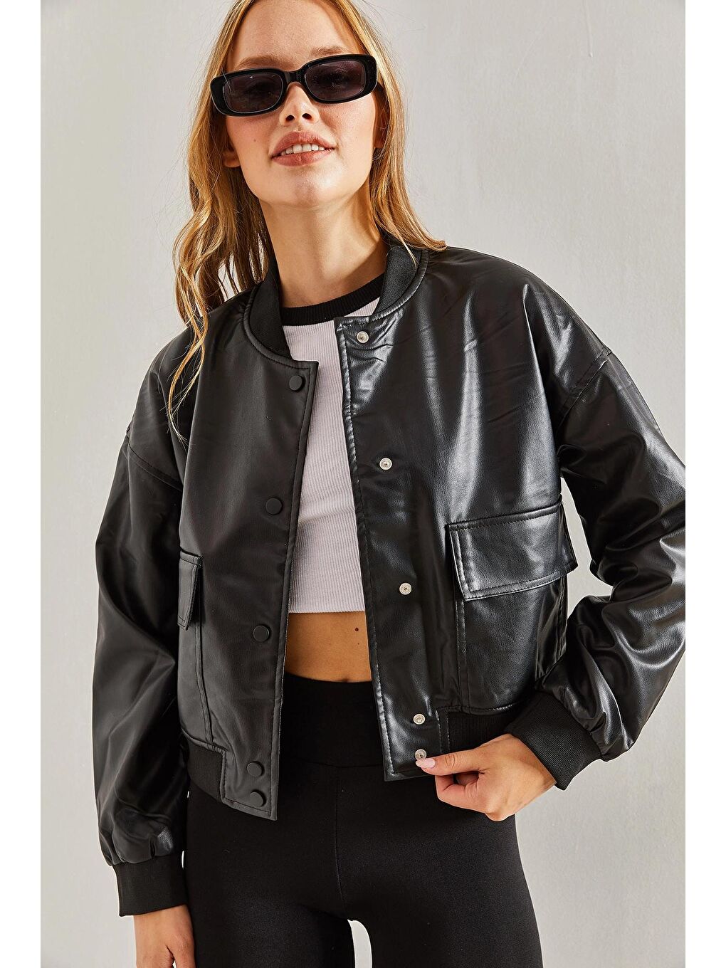 Siyah Kadın Çift Cepli Bomber Kumaş Deri Ceket-1