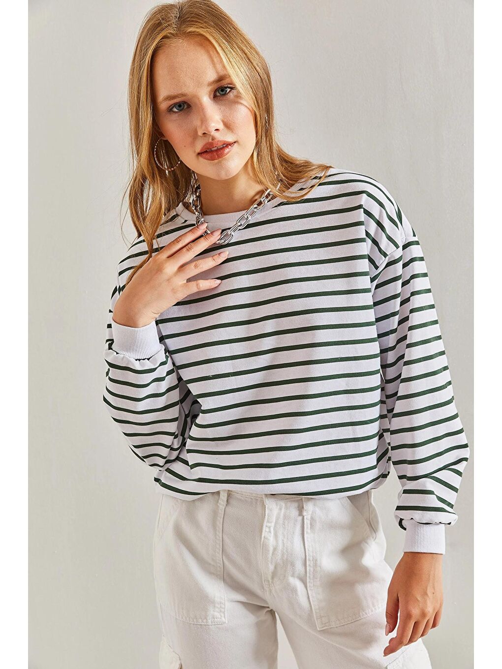 Beyaz Kadın Çizgili İki İplik Sweatshirt-1