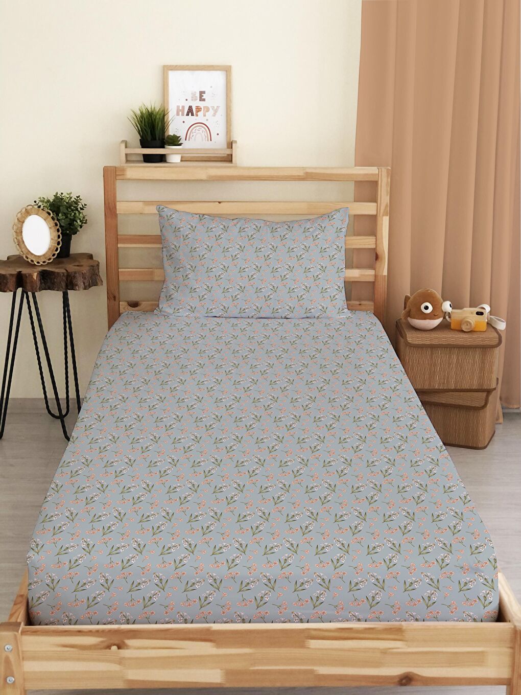 Karışık Çiçek Desen Baskılı Tek Kişilik Lastikli Çarşaf SetiGri