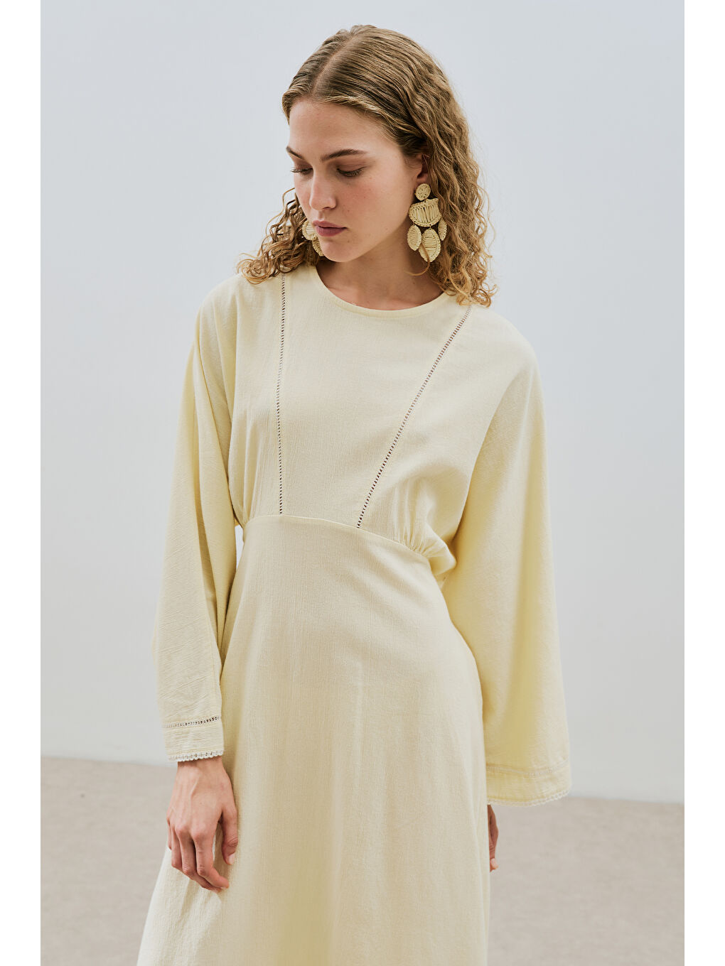 Dokulu Şerit Detaylı Elbise Sarı-1