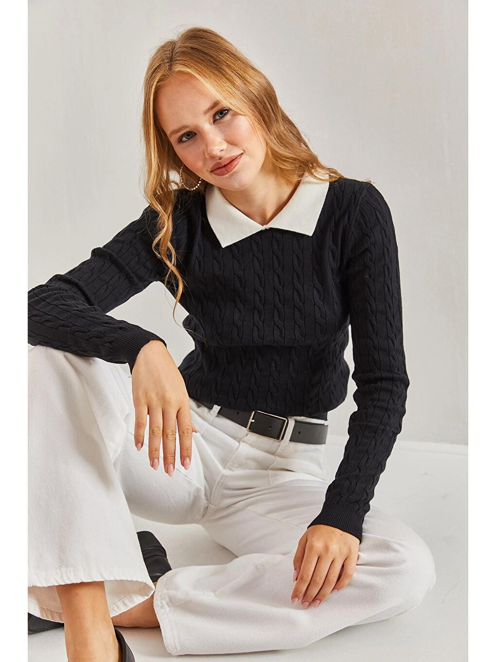 Siyah Kadın Gömlek Yaka Saç Örgülü Kazak-3