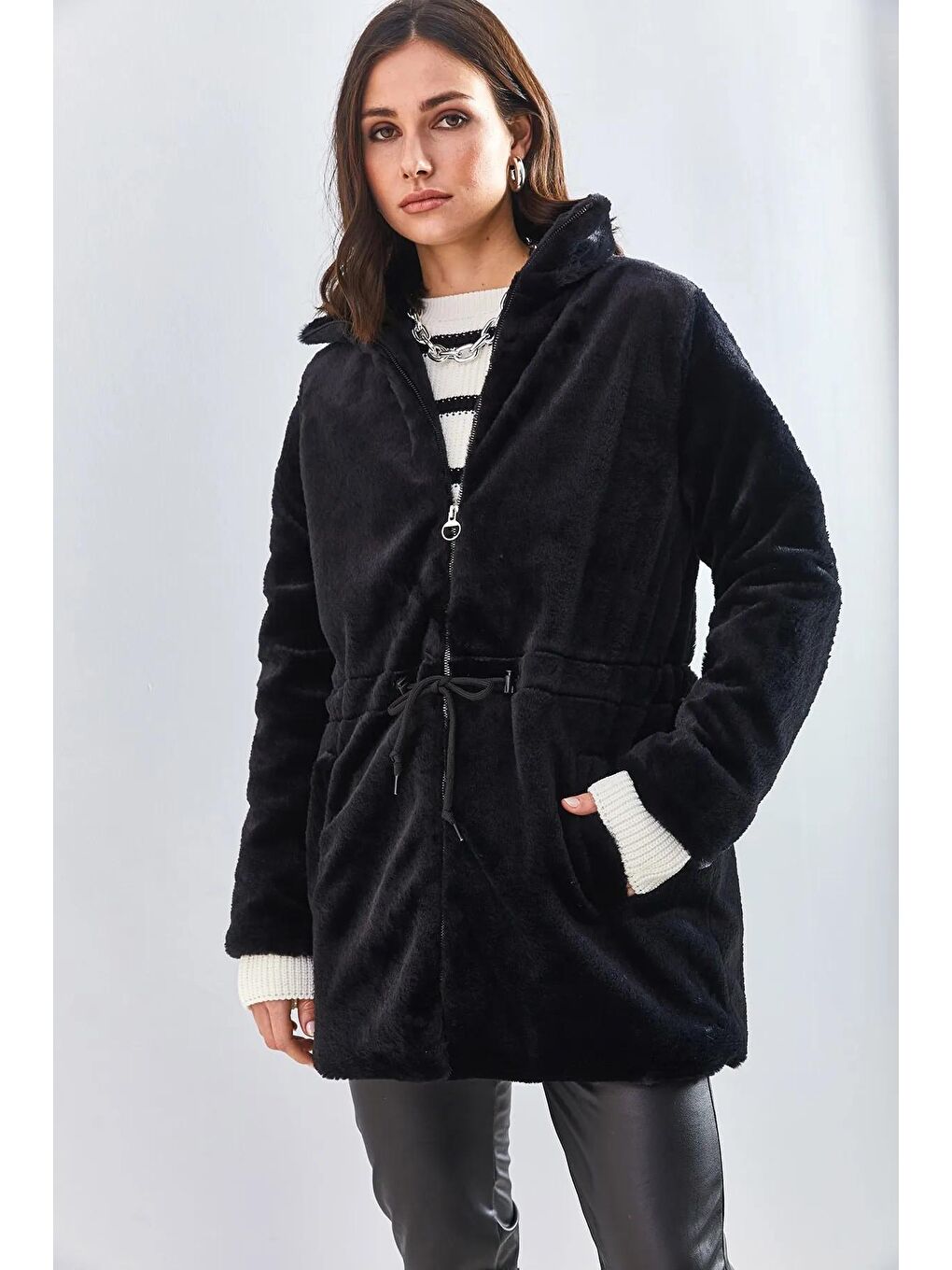 Siyah Kadın Beli Lastikli Fermuarlı Peluş Uzun Mont 2049-2