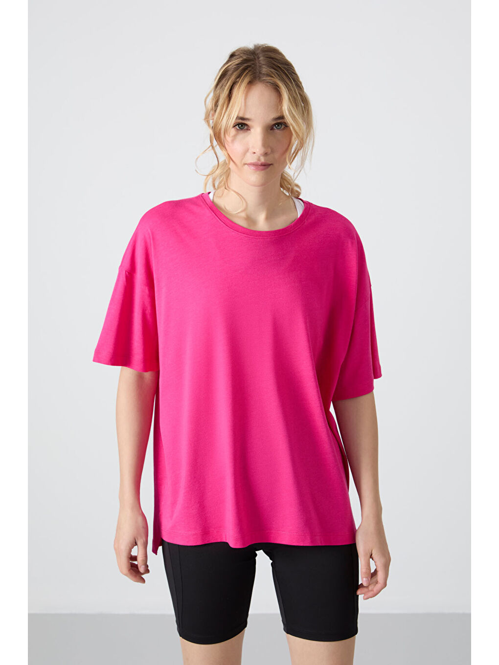 Fuşya Penye Modal Yumuşak Tuşeli Oversize Fit Basic Kadın Tişört- 97285-2