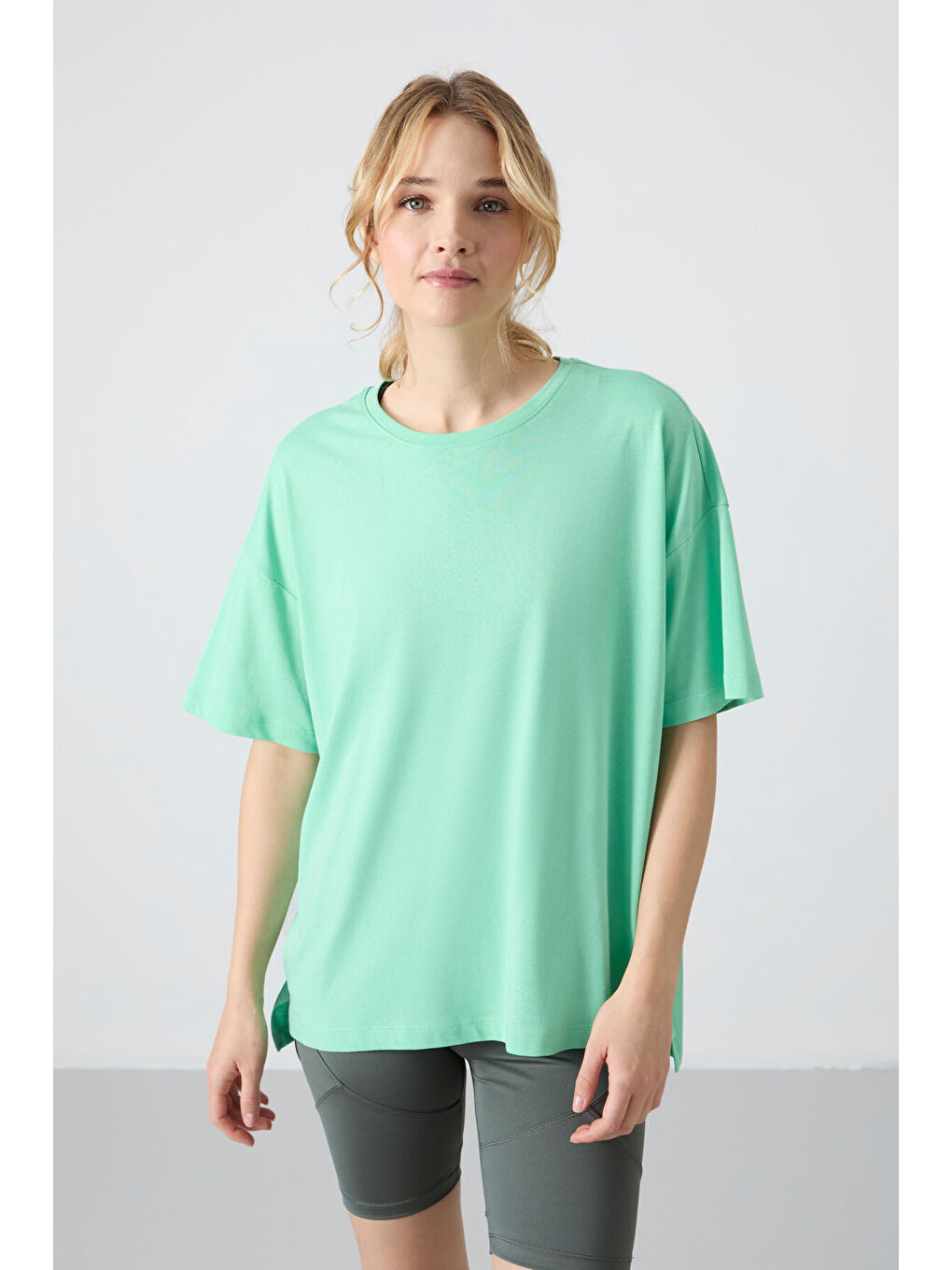 Turkuaz Su Yeşili Penye Modal Yumuşak Tuşeli Oversize Fit Basic Kadın Tişört- 97285