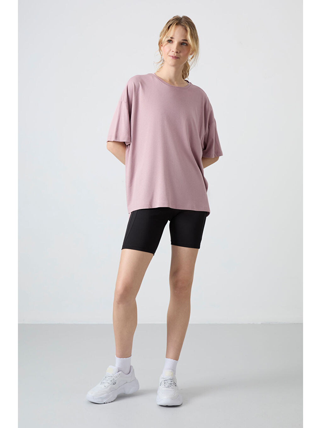 Pembe Gül Kurusu Penye Modal Yumuşak Tuşeli Oversize Fit Basic Kadın Tişört- 97285-2