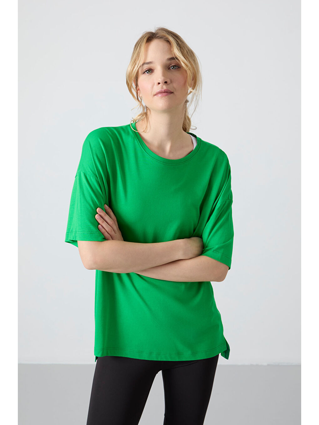 Yeşil Penye Modal Yumuşak Tuşeli Oversize Fit Basic Kadın Tişört- 97285-6