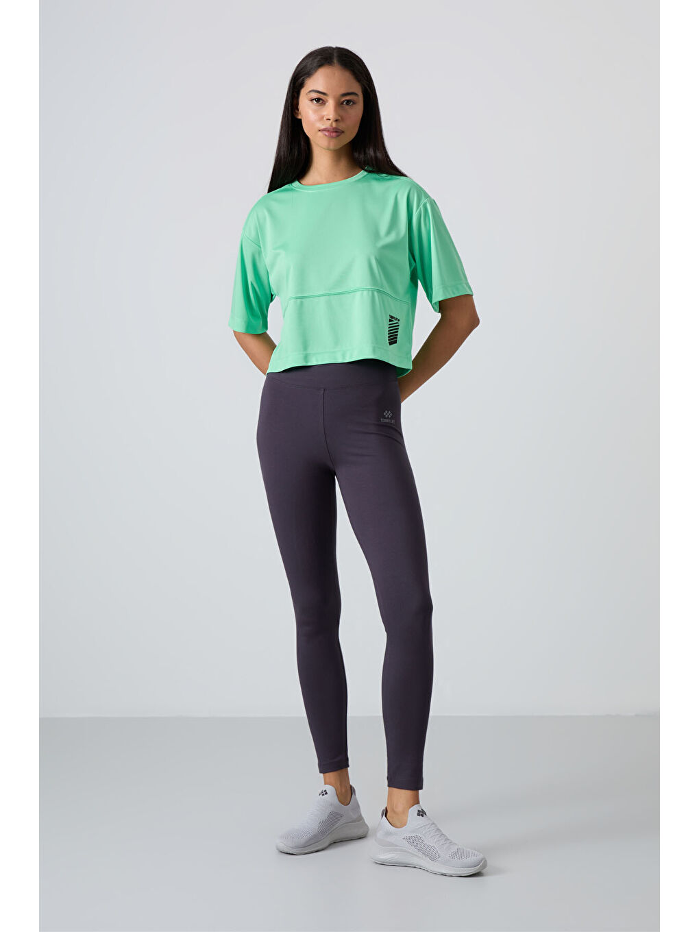 Turkuaz Nefes Alan Dokulu İnce Oversize Fit Performans Kadın Tişört - 97284-4