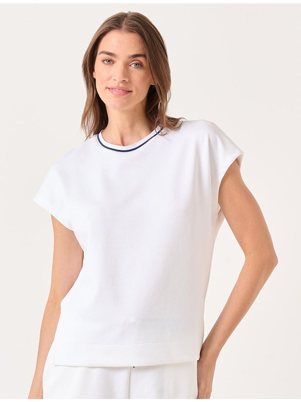 Beyaz Bisiklet Yaka Kolsuz Örme Sweatshirt-3