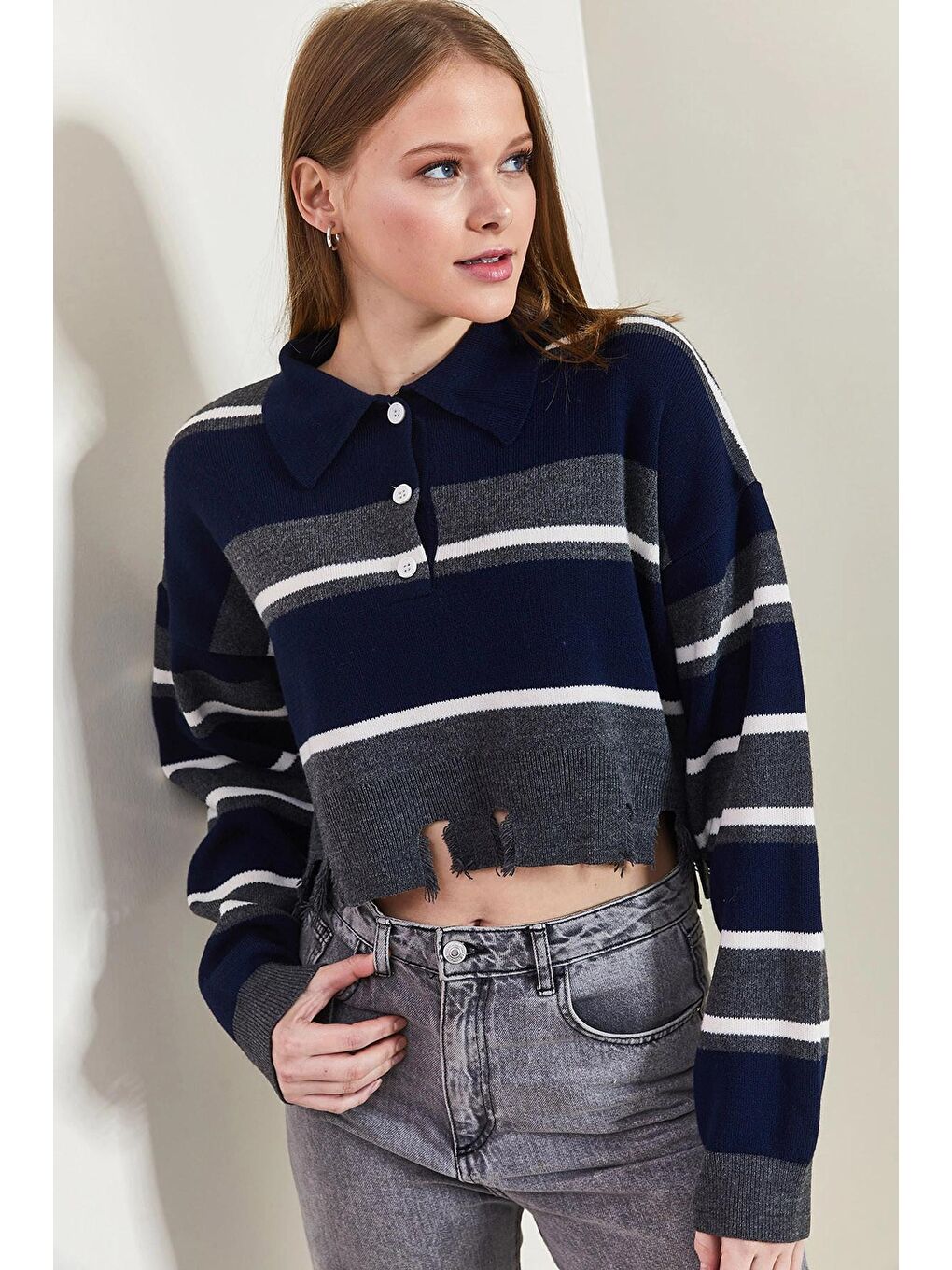 Gri Kadın Polo Yaka Yırtık Kazak-3