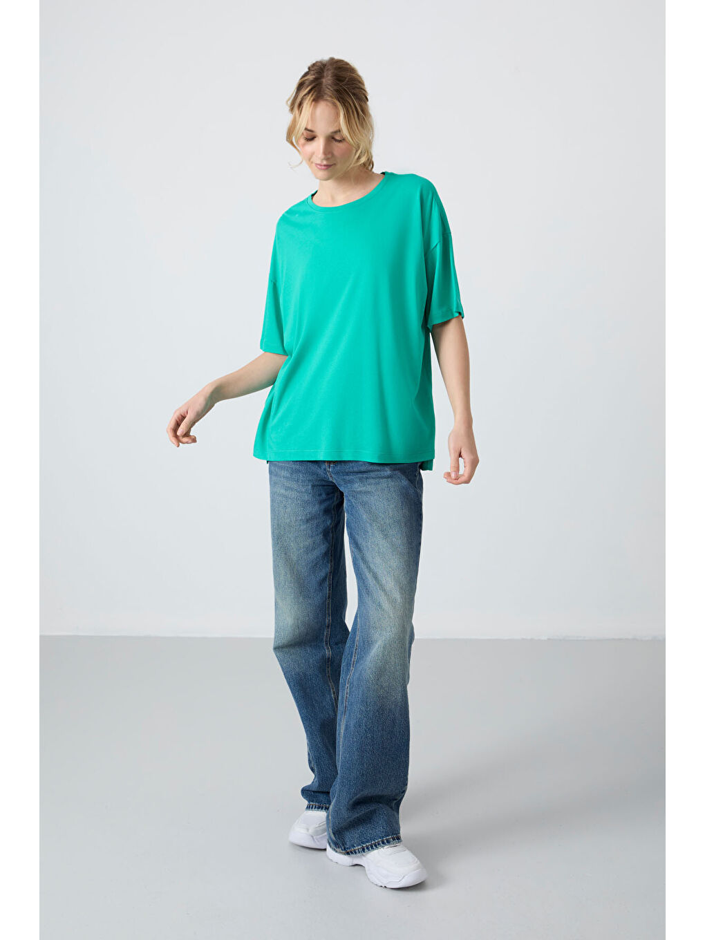 Deniz Yeşili Penye Modal Yumuşak Tuşeli Oversize Fit Basic Kadın Tişört- 97285
