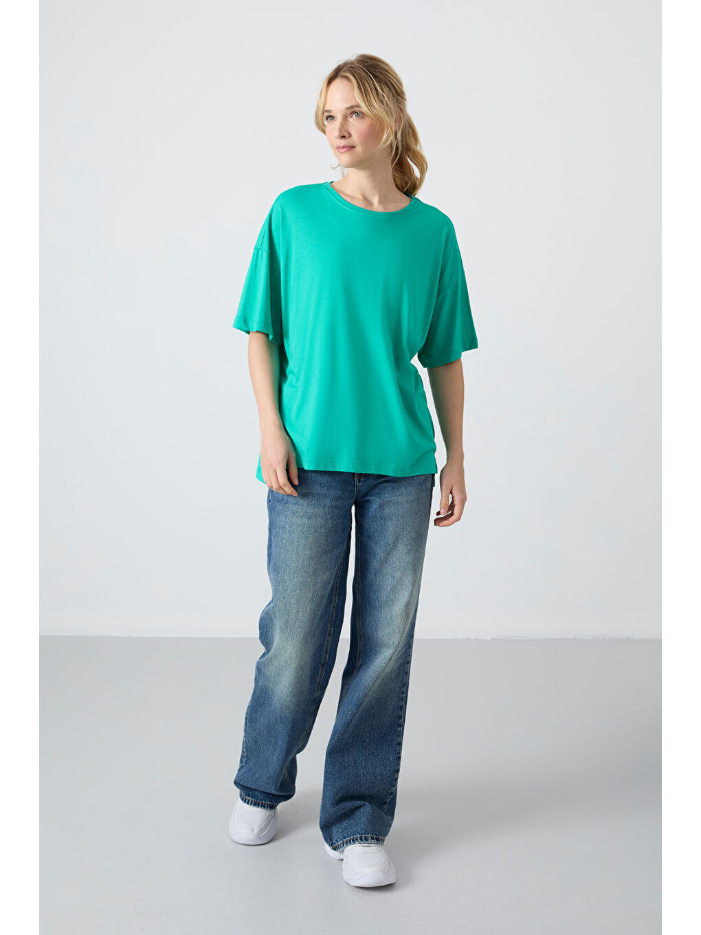 Deniz Yeşili Penye Modal Yumuşak Tuşeli Oversize Fit Basic Kadın Tişört- 97285-4