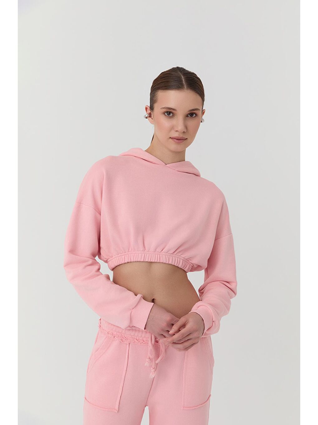 QUZU Pembe Kapüşonlu Crop Sweatshirt Pembe