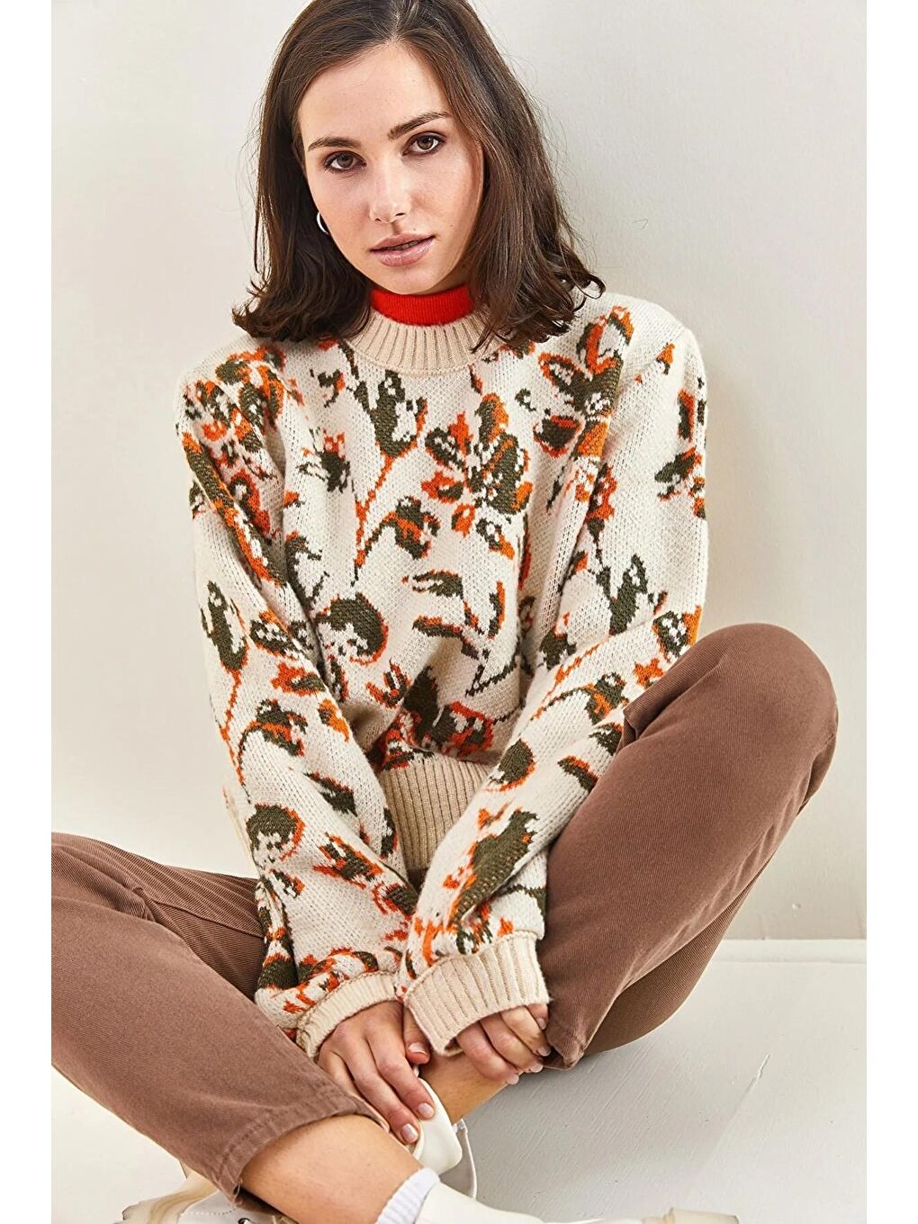 Bej Kadın Çiçek Desenli Triko Örme Kazak-2