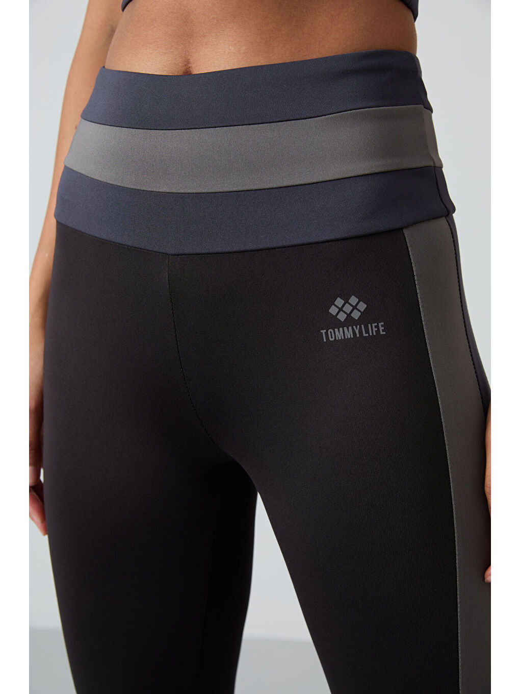 Siyah Polyester Esnek Standart Fit Performans Kadın Tayt Takım - 95335-4