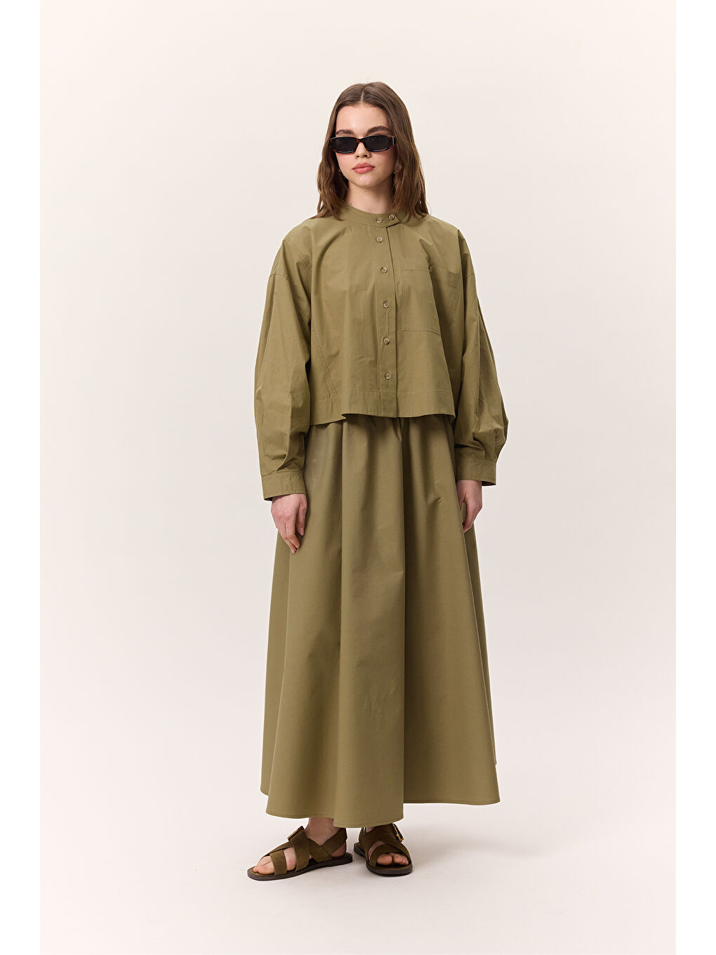 Geniş Cep Detaylı Kısa Gömlek Haki-4