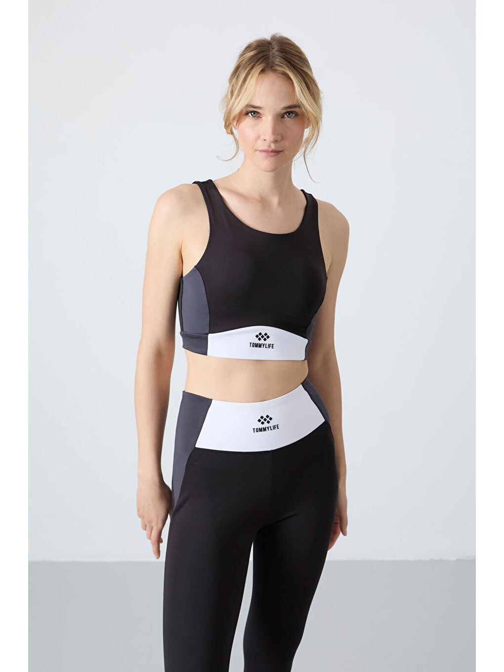 Siyah Polyester Esnek Standart Fit Performans Kadın Tayt Takım - 95334-2