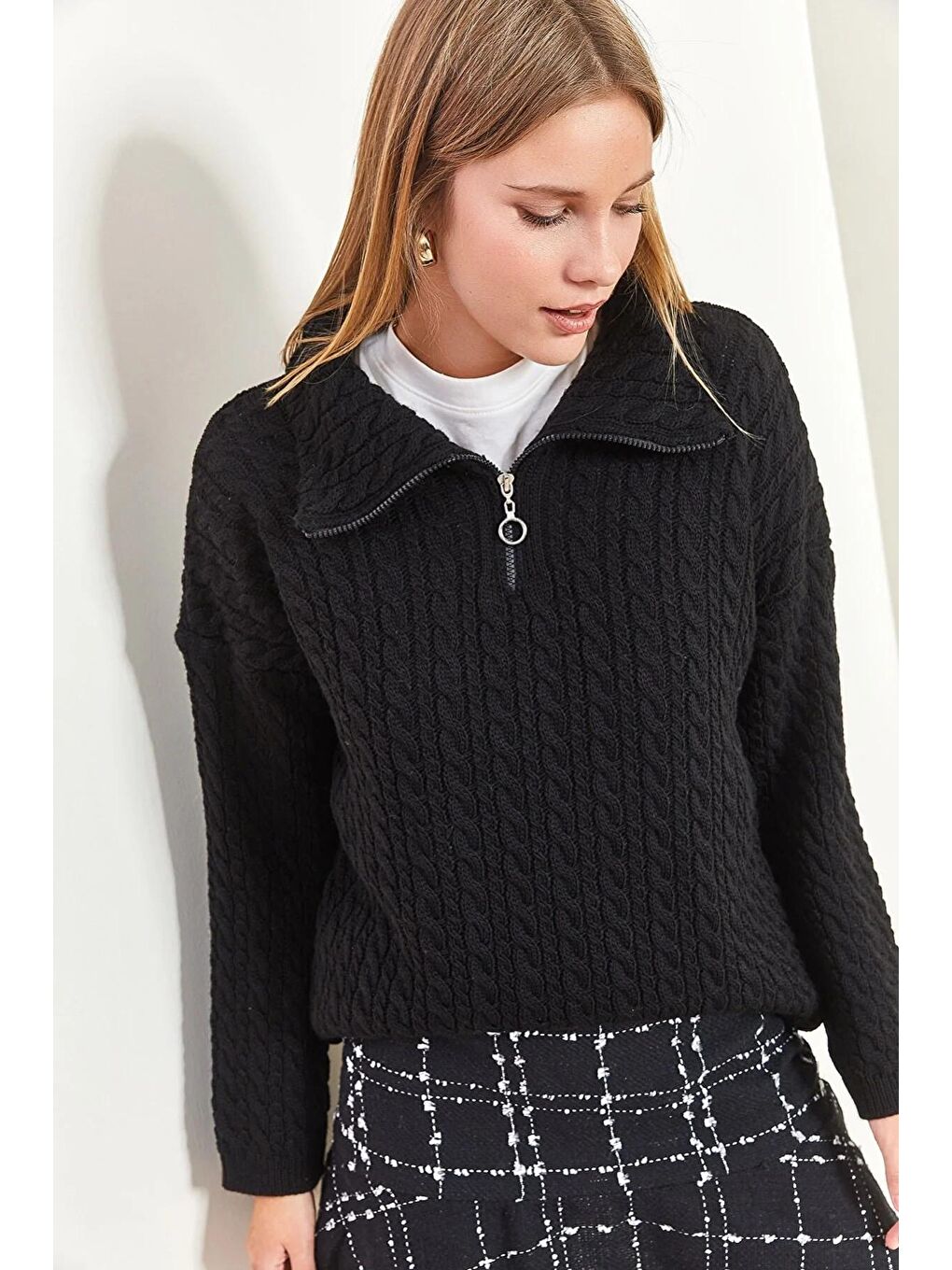 Siyah Kadın Fermuarlı Saç Örgü Desenli Triko Kazak-2