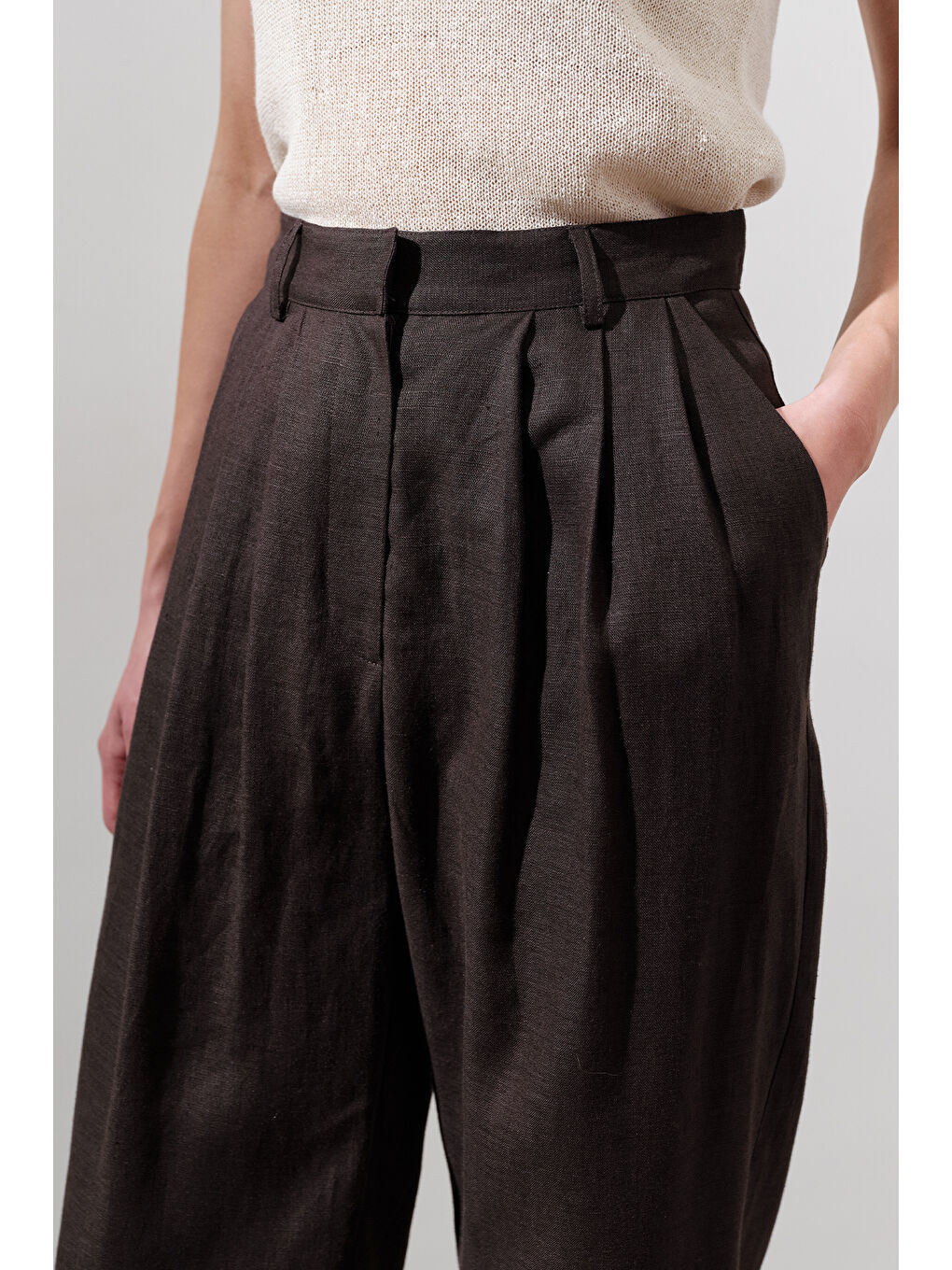 Kahverengi Keten Pileli Geniş Pantolon Acı Kahve-4