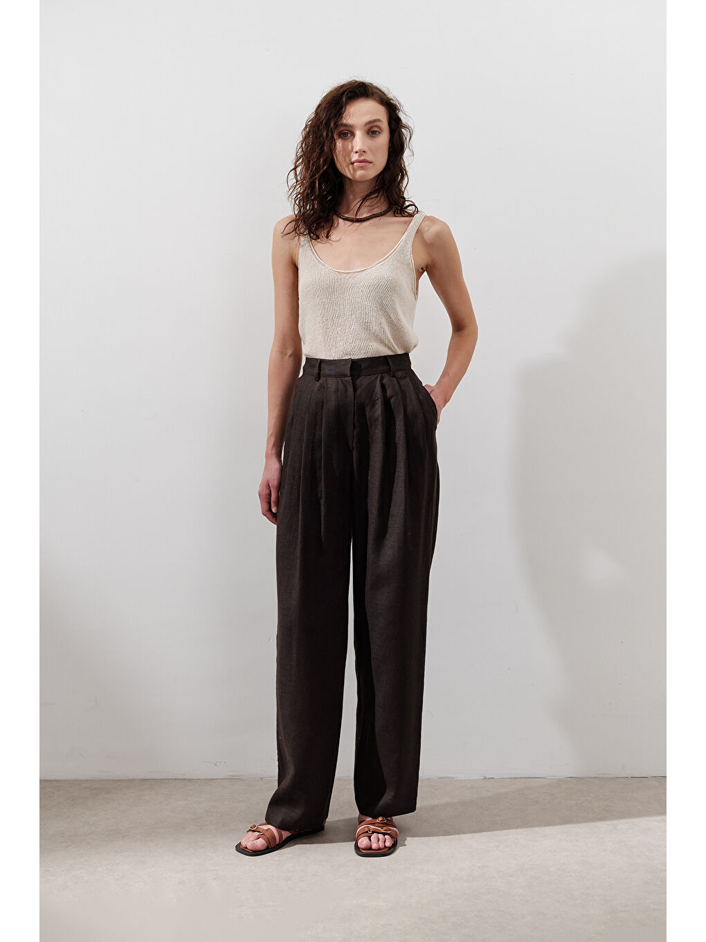 Kahverengi Keten Pileli Geniş Pantolon Acı Kahve-6