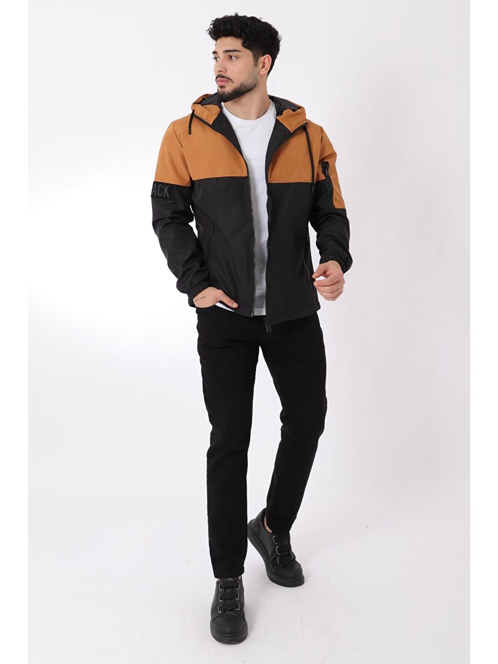 Stilkombin Bej Black Parçalı Kapüşonlu Mevsimlik Mont PLDP 2907 - 2