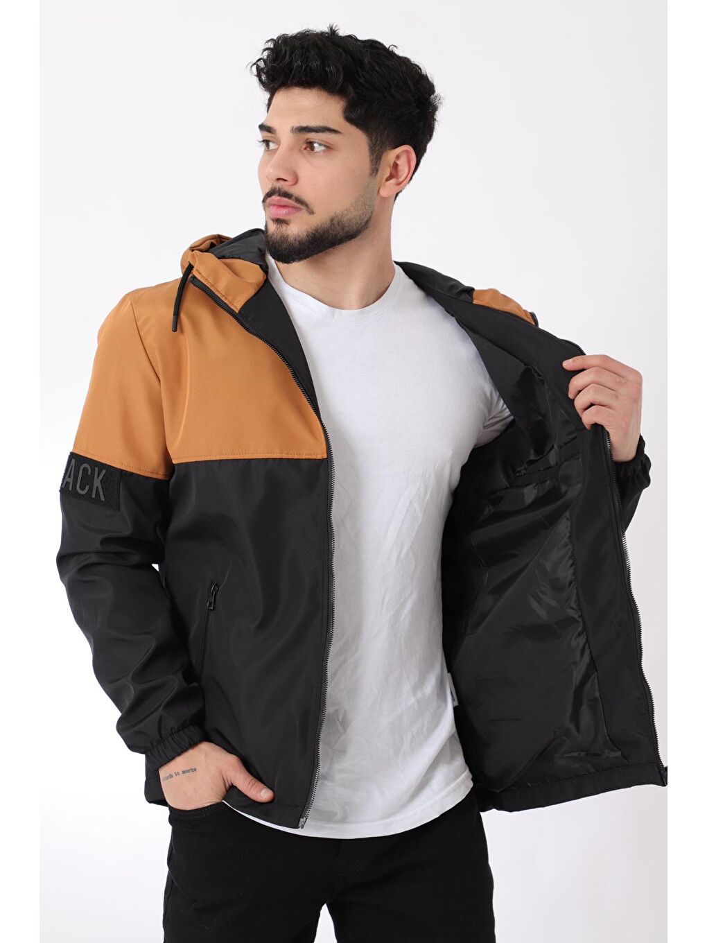 Stilkombin Bej Black Parçalı Kapüşonlu Mevsimlik Mont PLDP 2907 - 4